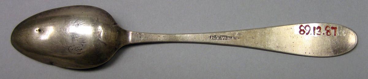 1989.0013.087 Silver Spoon underside