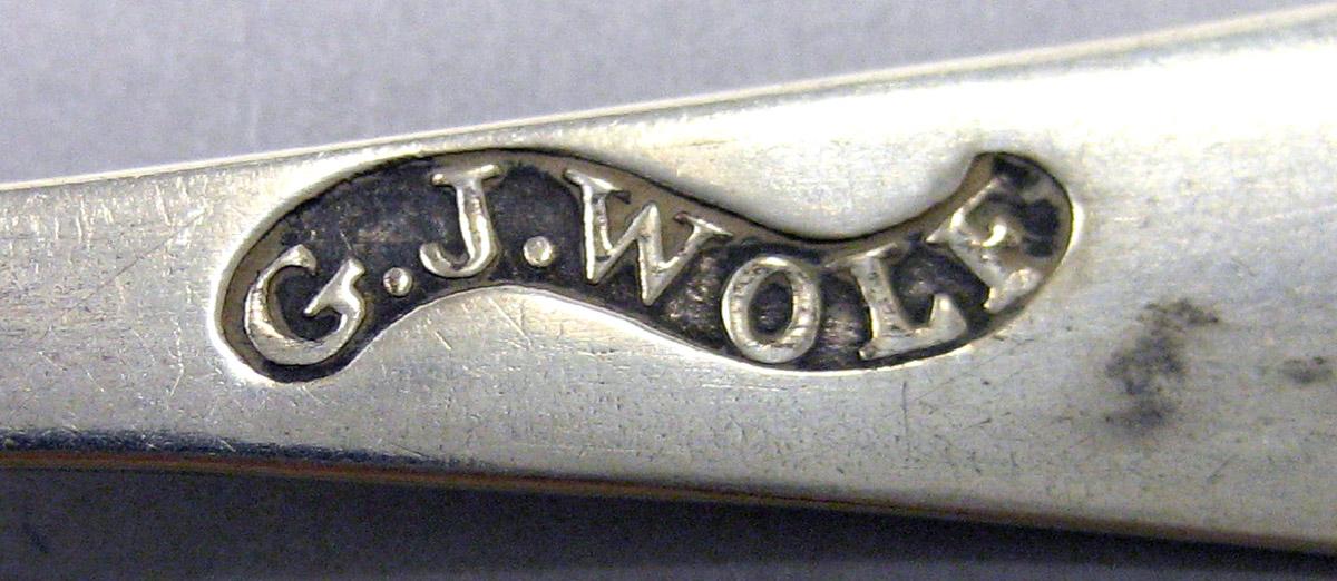 1989.0013.090 Silver Spoon mark