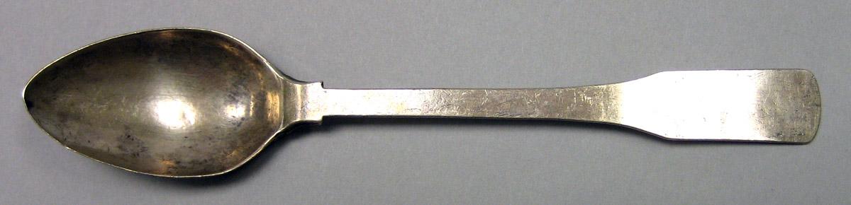 1989.0013.095 Silver Spoon upper surface