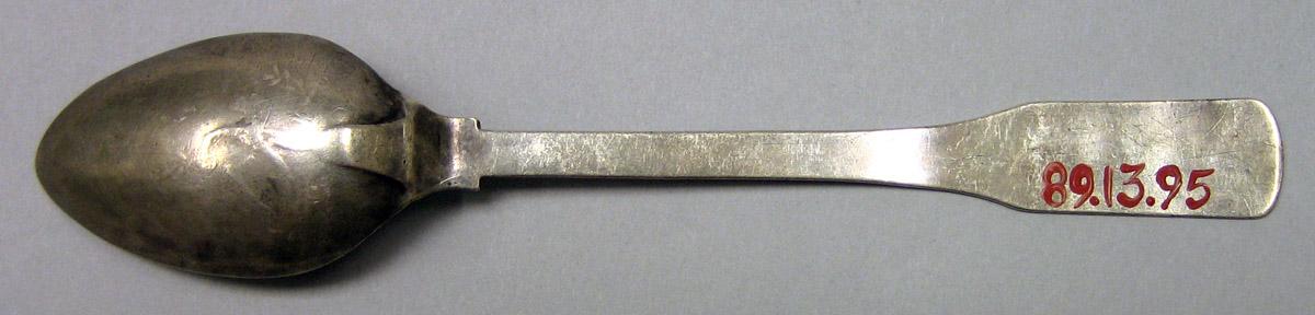1989.0013.095 Silver Spoon underside