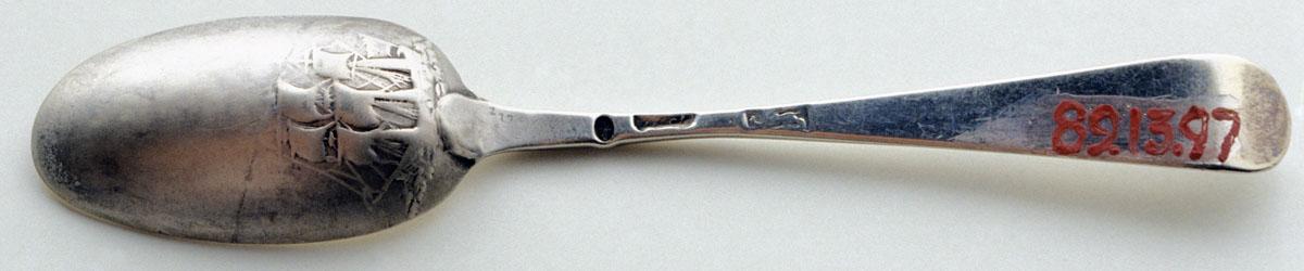 1989.0013.097 Spoon, Teaspoon, detail 1