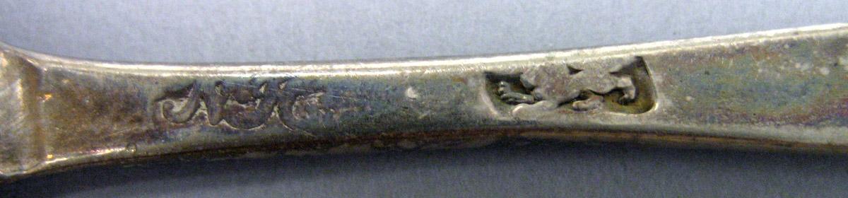 1989.0013.098 Silver Spoon mark