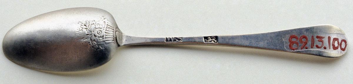 1989.0013.100 Spoon, Teaspoon, detail 1