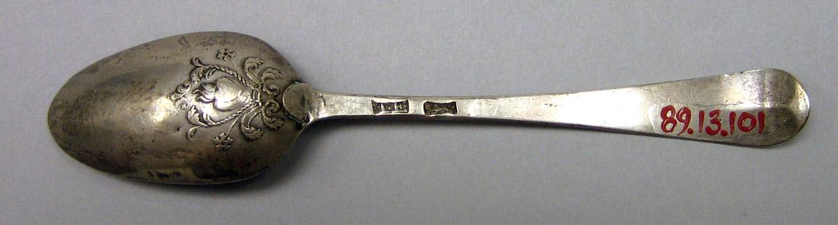 1989.0013.101 Silver Spoon underside
