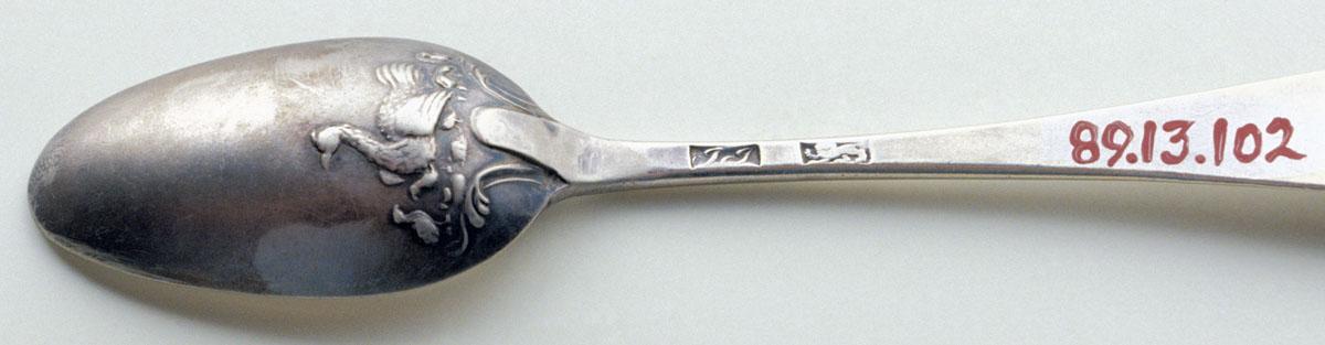 1989.0013.102 Spoon, Teaspoon, detail 1