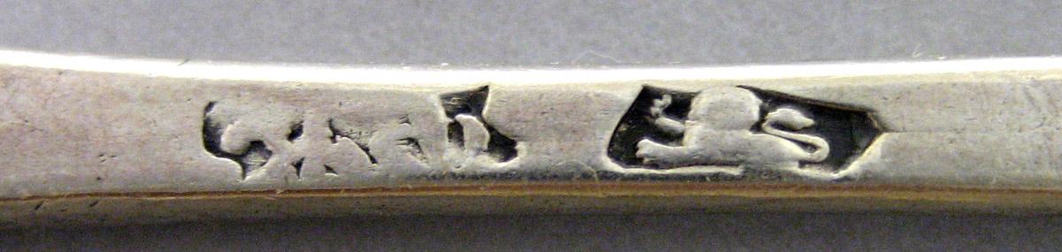 1989.0013.104 Silver Spoon mark