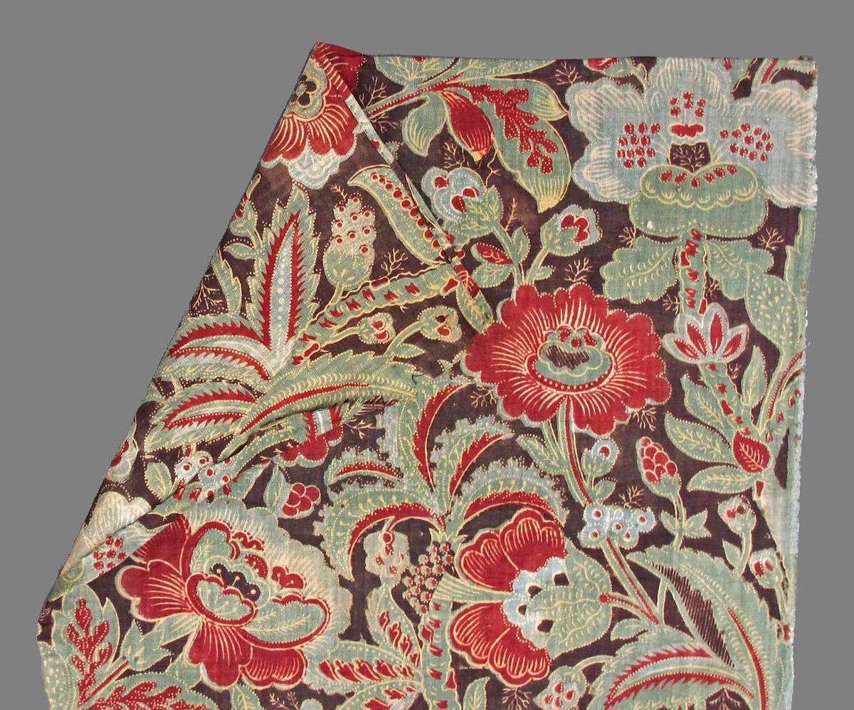 1958.0070.006.002 textile, printed folded corner
