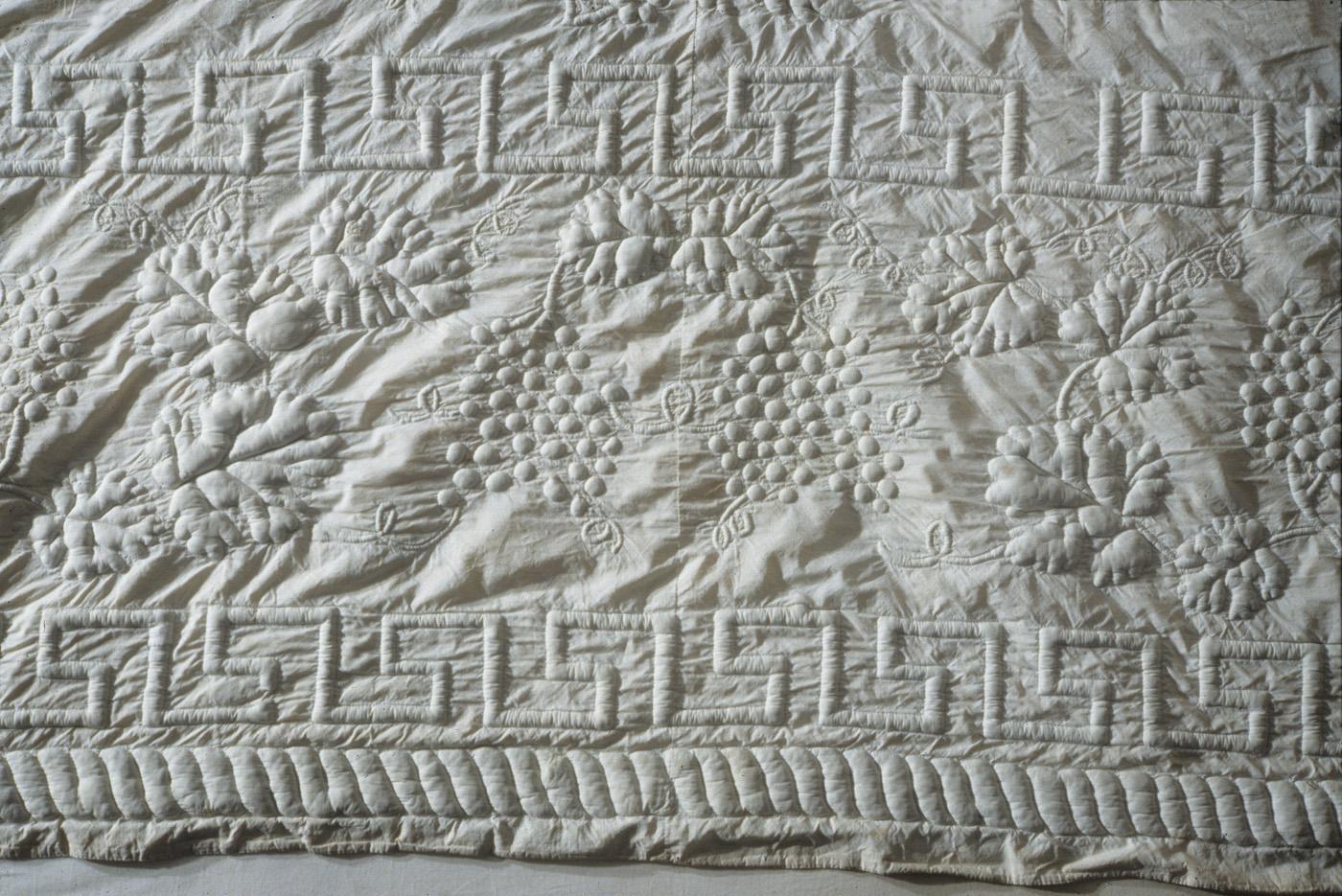 1989.0027 Quilt, detail 6