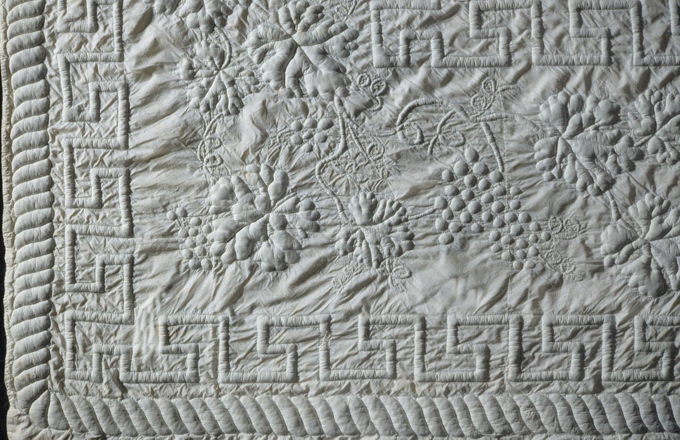 1989.0027 Quilt, detail 7