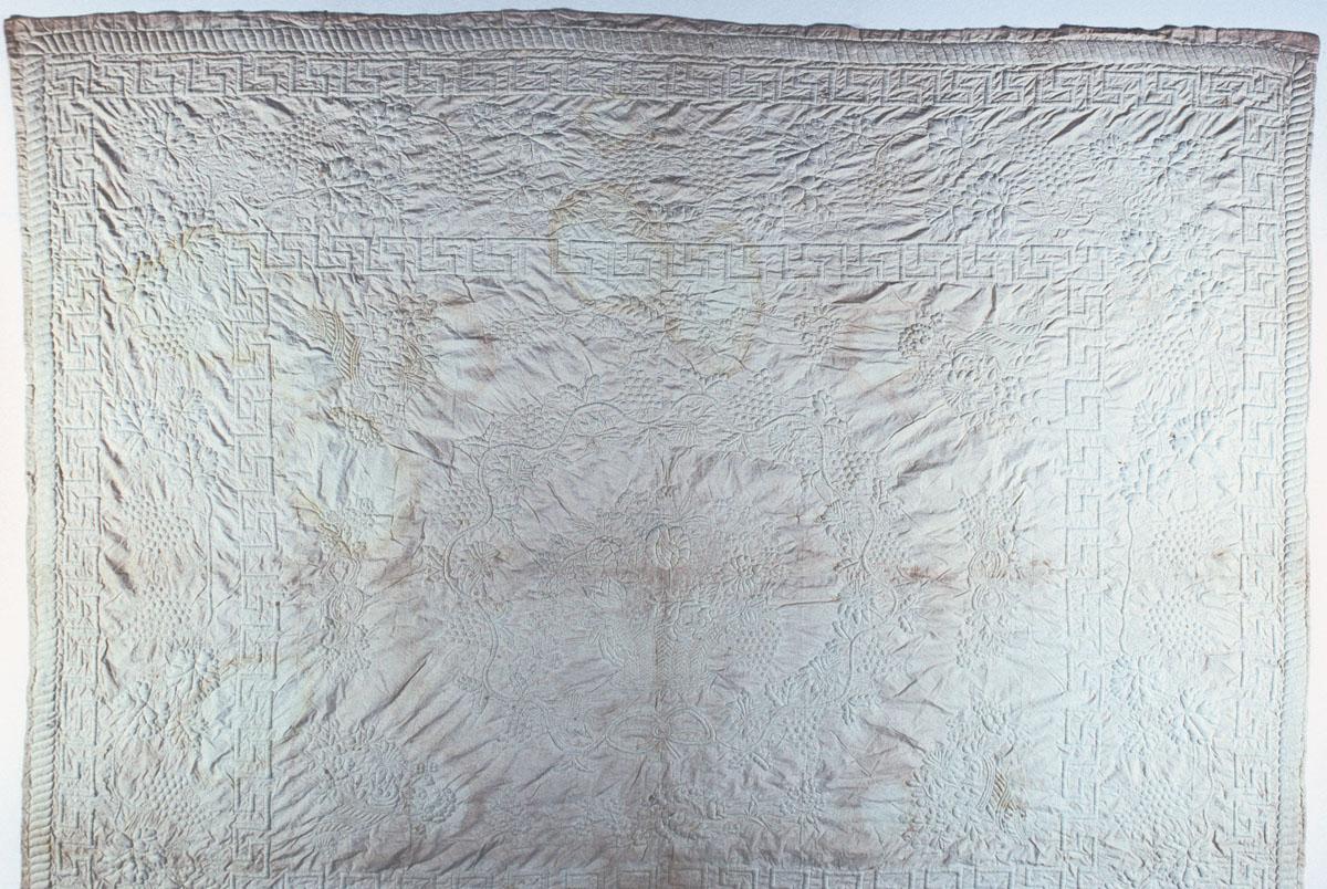 1989.0027 Quilt, detail 1
