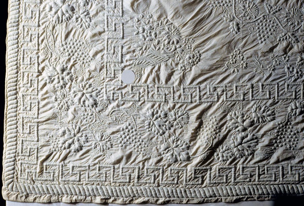 1989.0027 Quilt, detail 4
