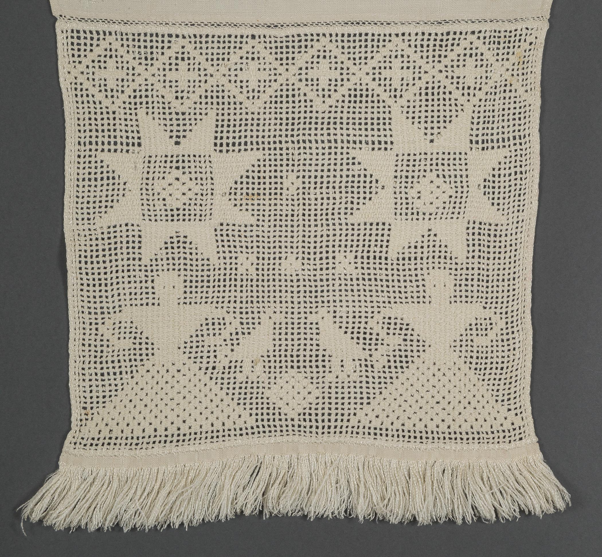 1989.0028 Towel, detail 13