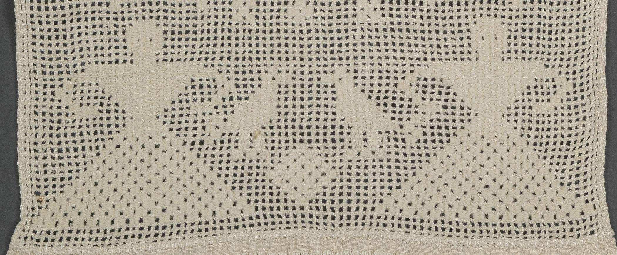 1989.0028 Towel, detail 16