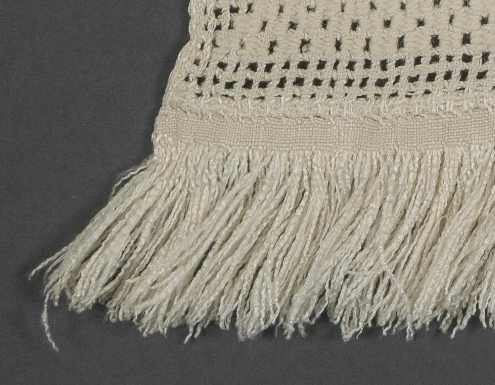 1989.0028 Towel, detail 22