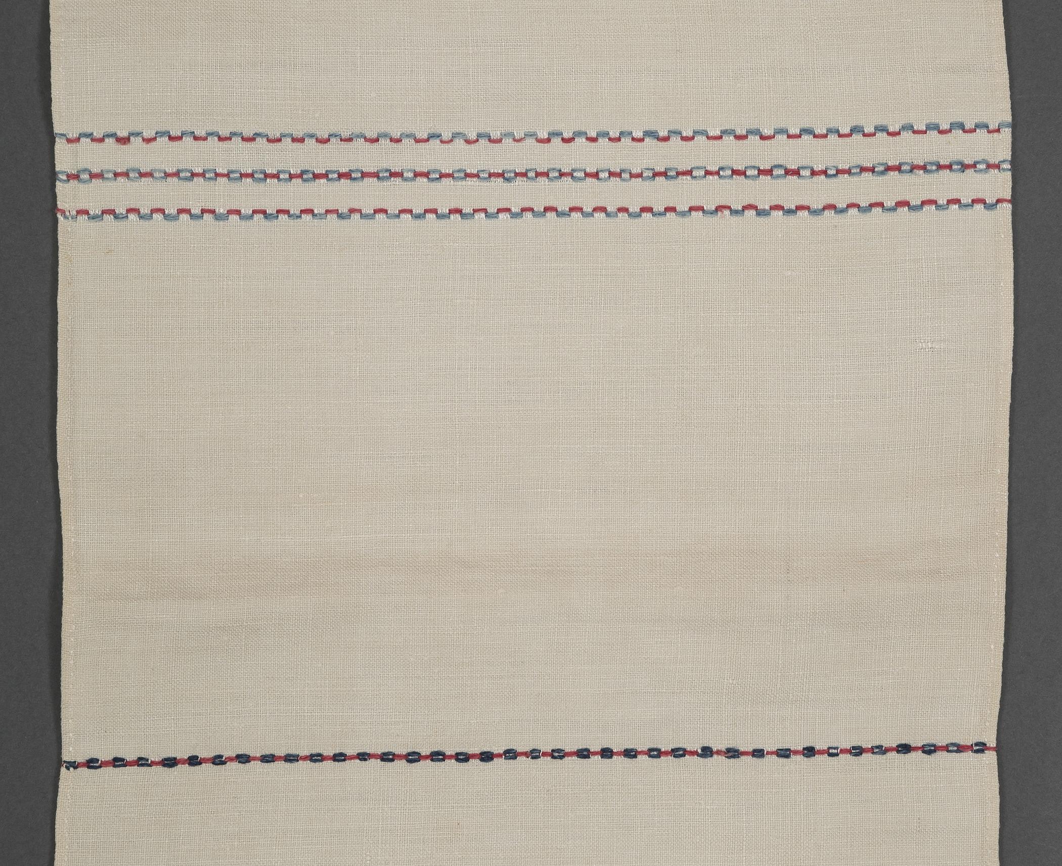 1989.0028 Towel, detail 7