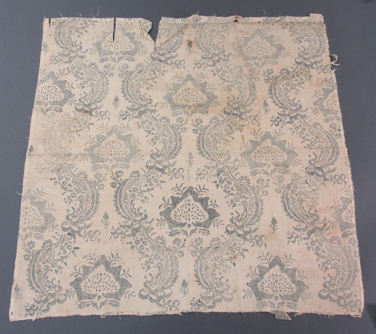 1958.0071.001 Textile, printed obverse