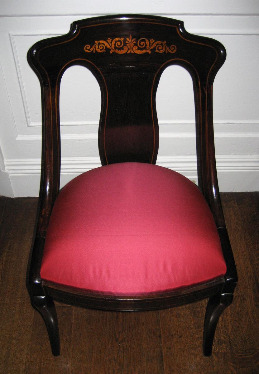 1989.0048.001 chair with 1991.0501.002 slip seat view 2