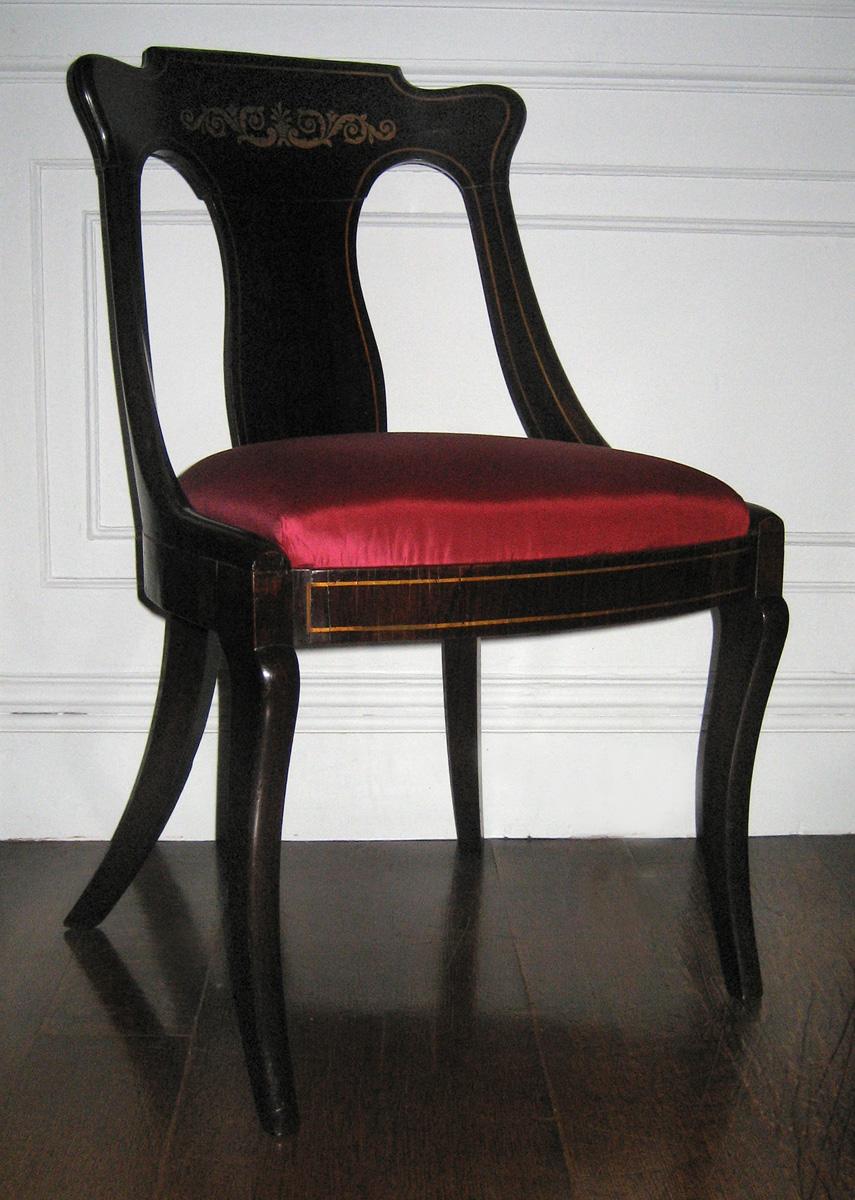1989.0048.003 chair with 1991.0501.001 slip seat view 1