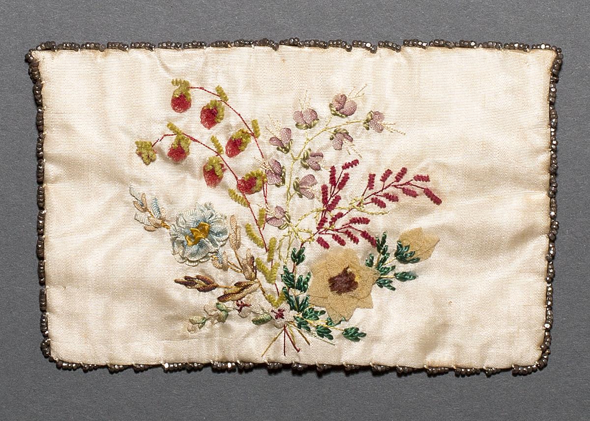 1989.0049 B Needlework Case, View 2