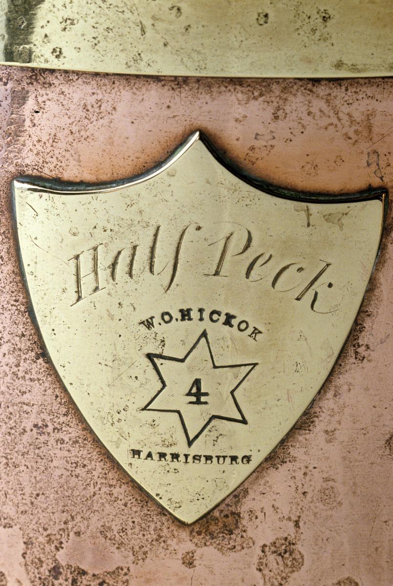 1989.0052 Measure, detail