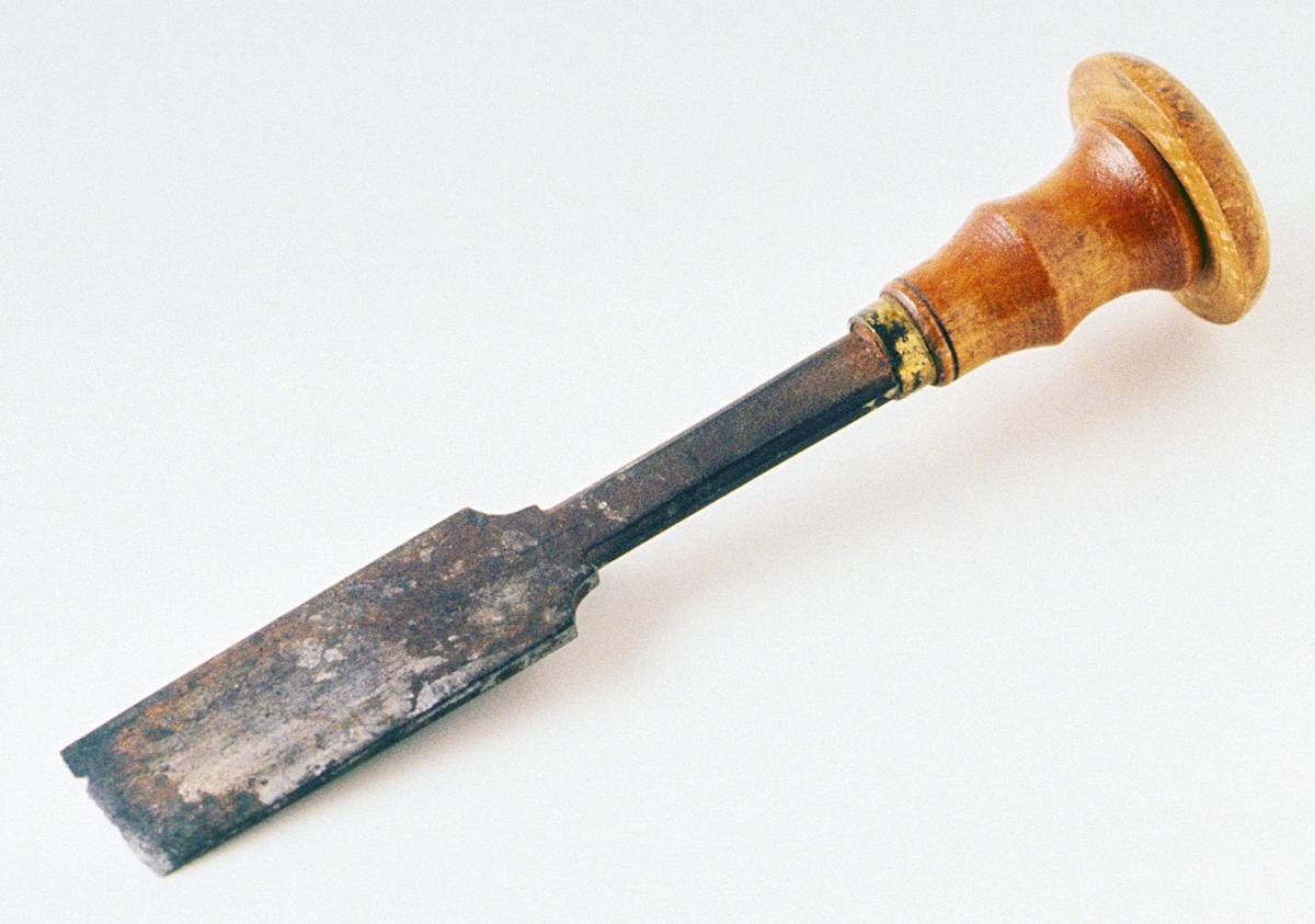 1989.0109.008 Buttonhole Punch