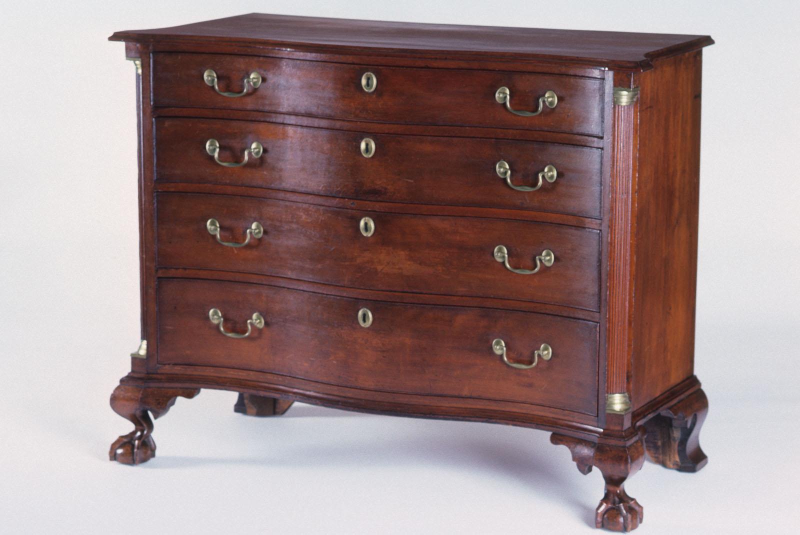 1951.0066.001 Chest of drawers, view 1