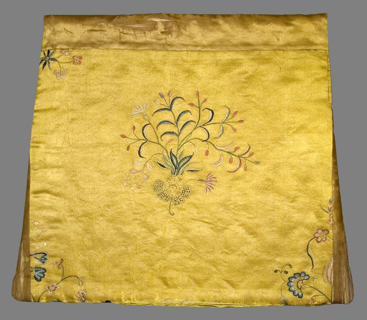 1989.0520.002 Cushion, Chair Pad