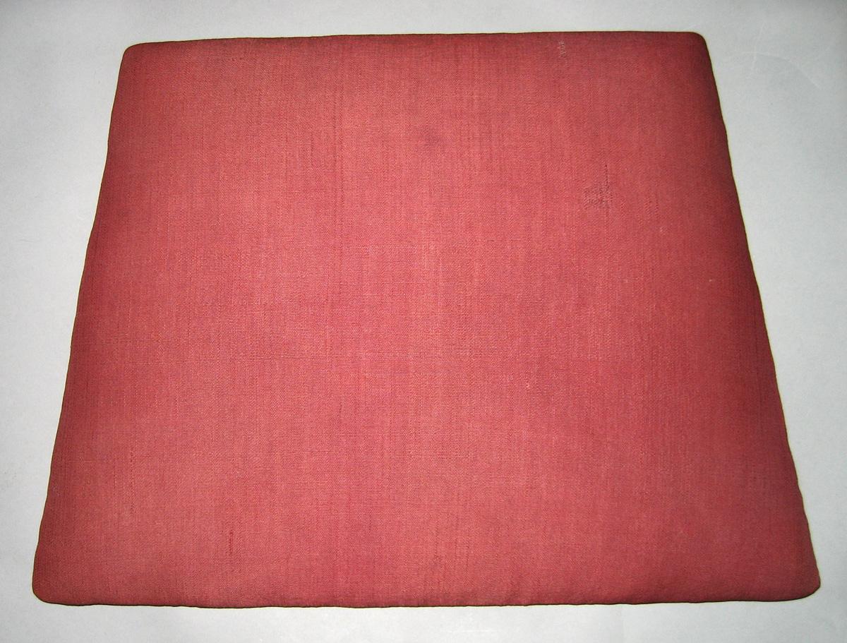 1989.0525 slip seat