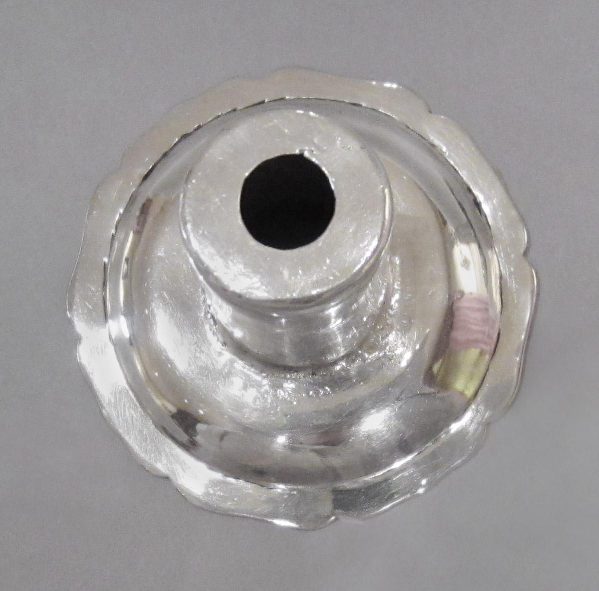 1990.0024.002 Candlestick, bobeche, underside
