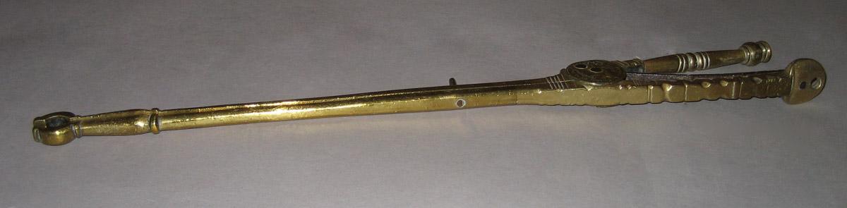 1990.0034 Tongs