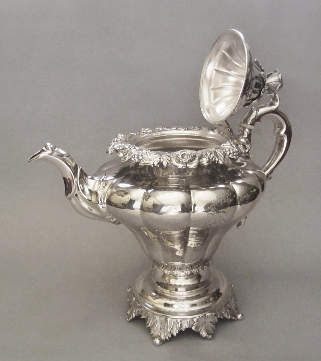 1990.0040.001 Teapot, view 2
