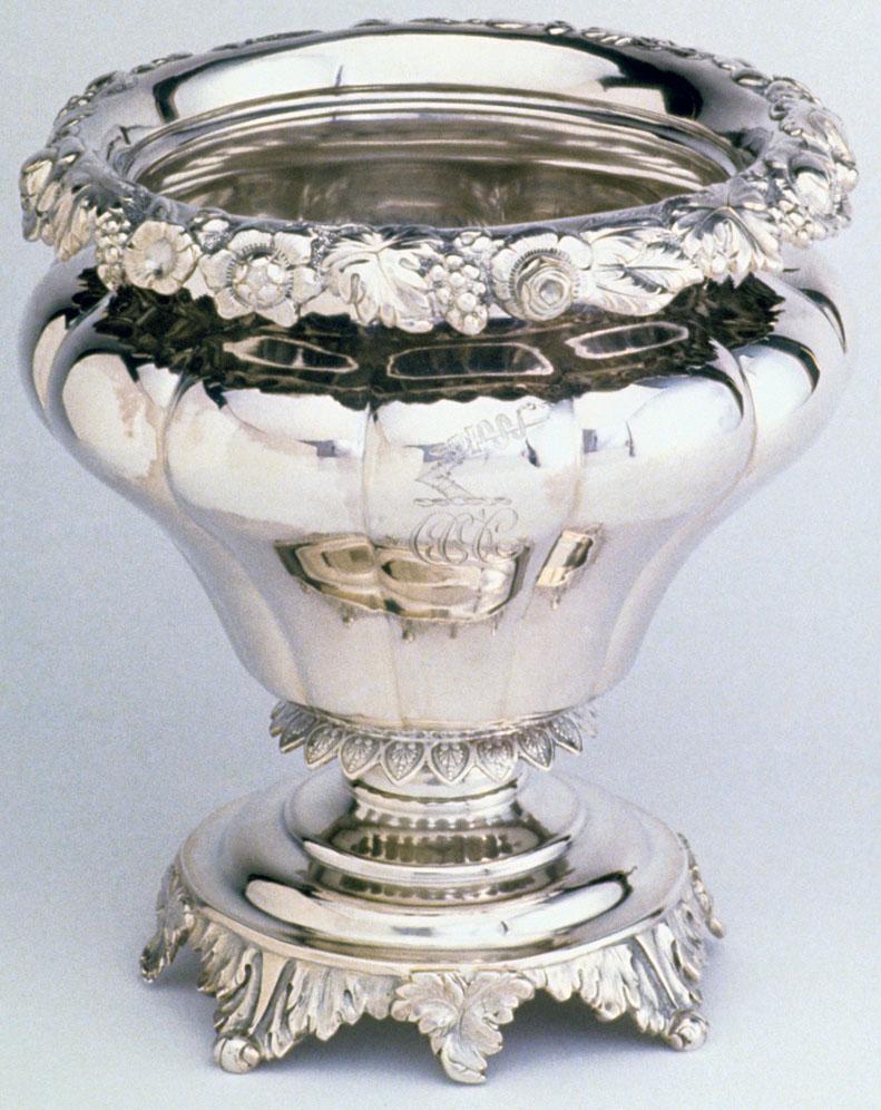 1990.0040.002 Slop Bowl, view 1