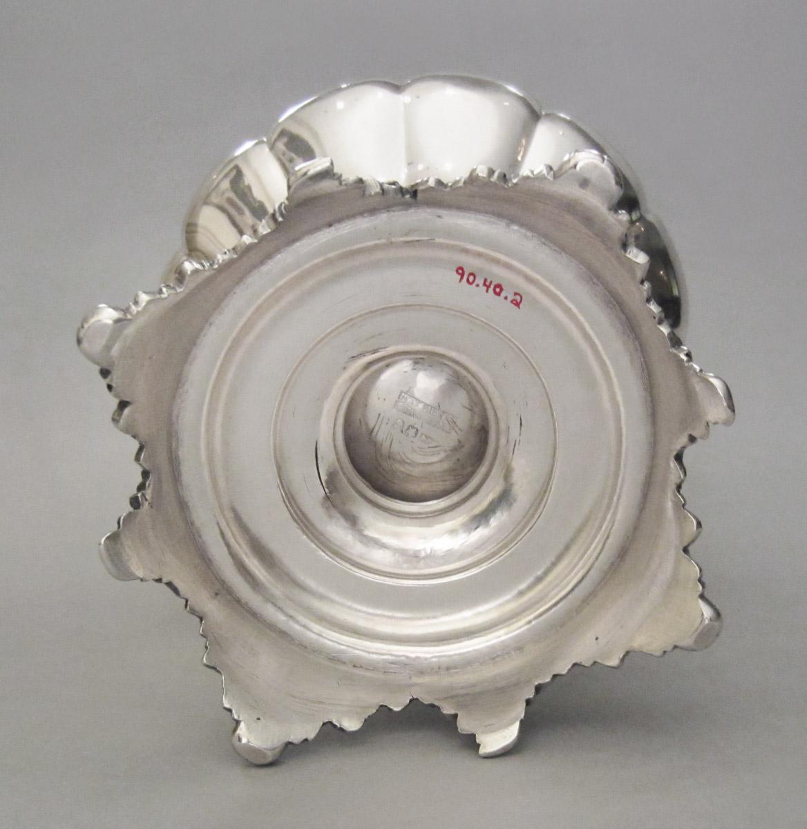 1990.0040.002 Slop bowl, underside