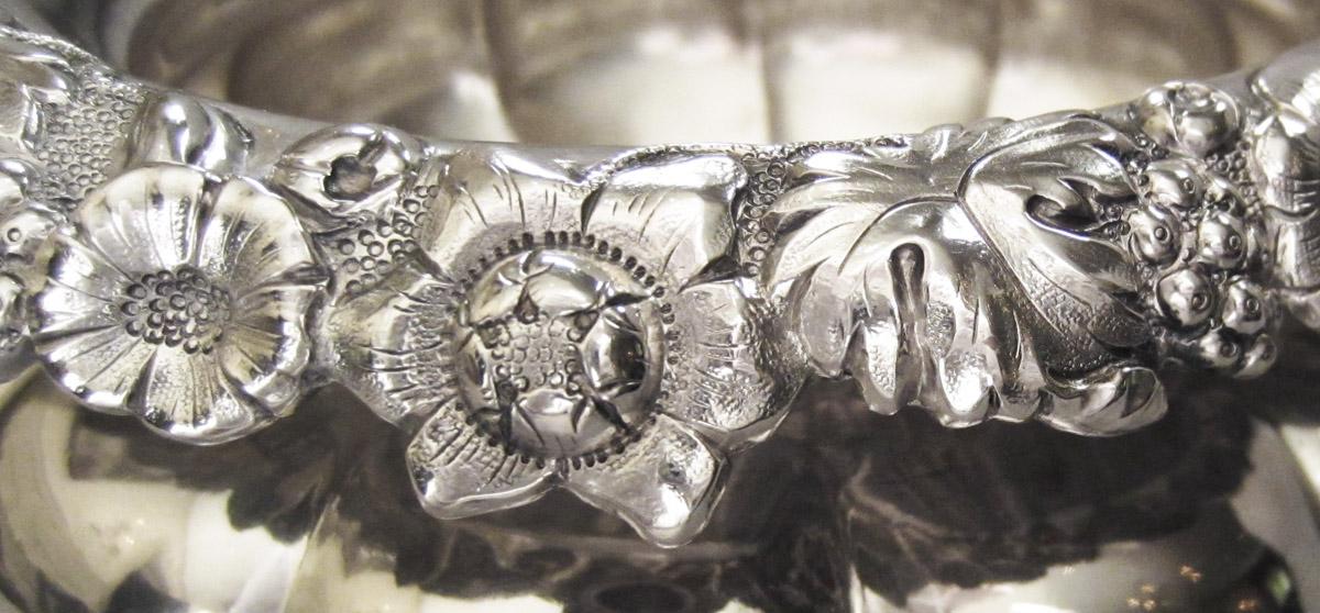 1990.0040.002 Slop bowl, detail