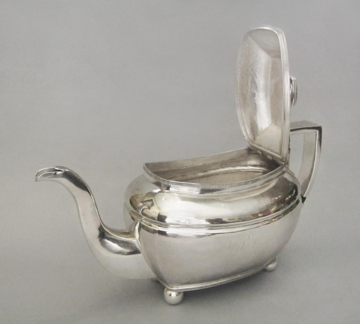 1990.0041.001 Teapot, view 2
