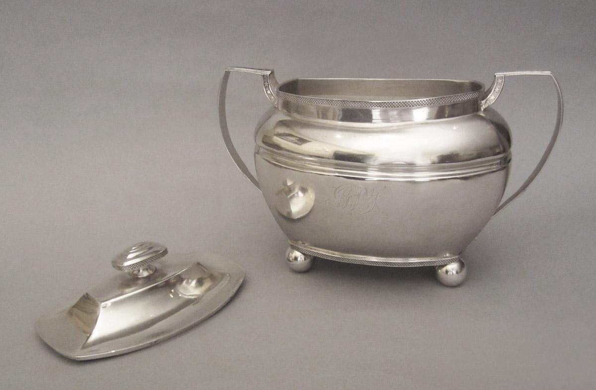 1990.0041.003 A, B Sugar bowl, view 2
