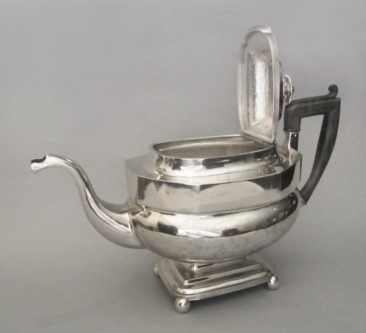 1990.0042.001 Teapot, view 2