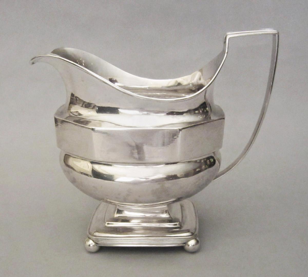 1990.0042.002 Cream pot, side 2