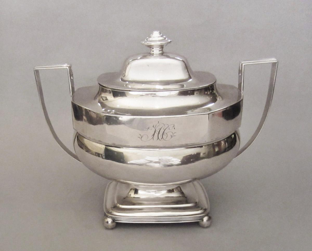 1990.0042.003 A, B Sugar bowl, side 1