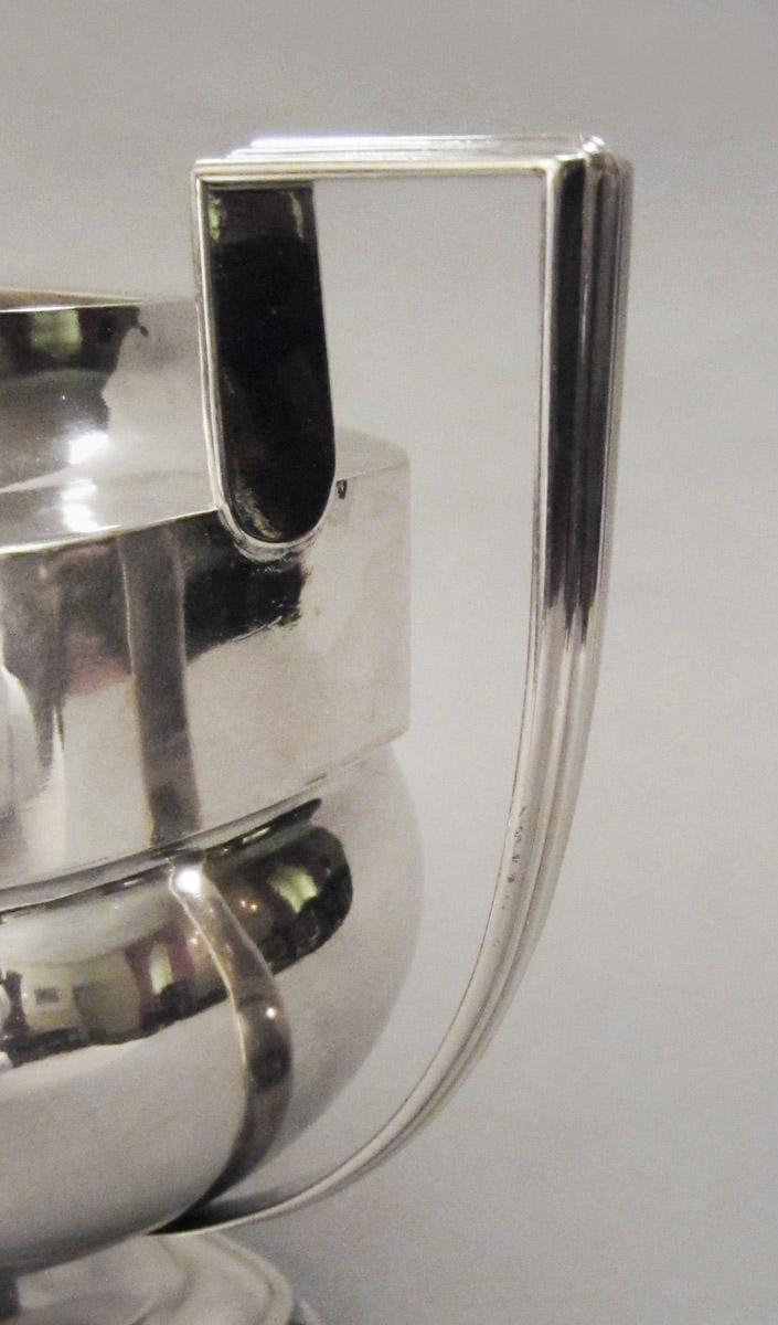 1990.0042.003 A Sugar bowl, handle