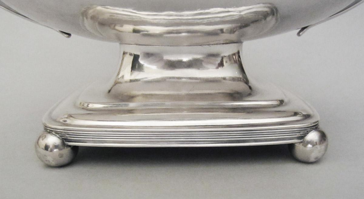 1990.0042.003 A Sugar bowl, base