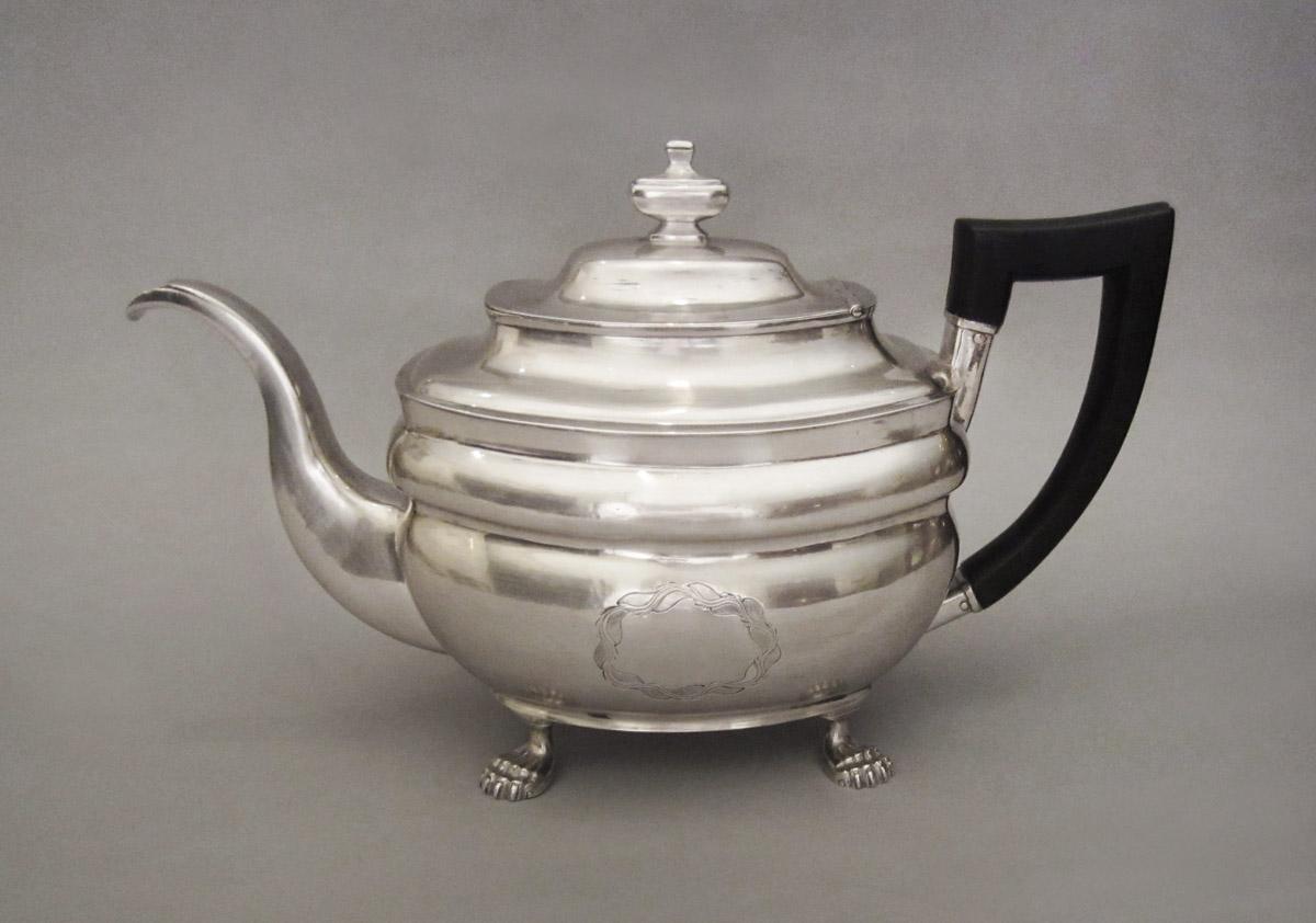 1990.0043.001 Teapot, side 2