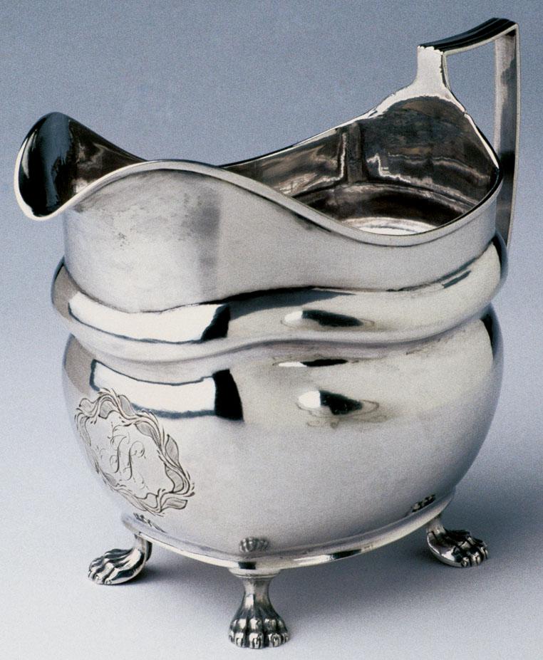 1990.0043.002 Cream Pot, Cream Jug, view 2