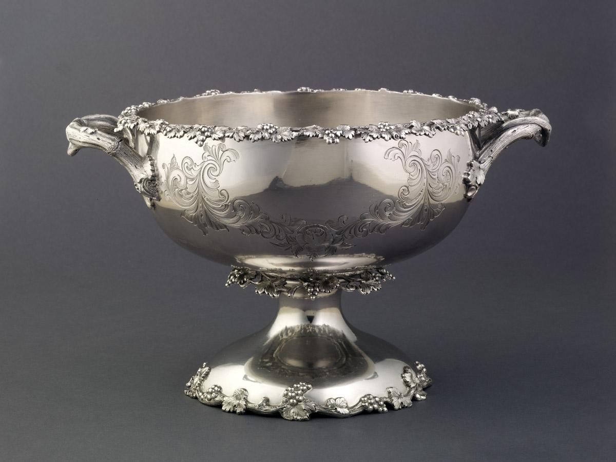 1990.0047 Bowl, Punch bowl