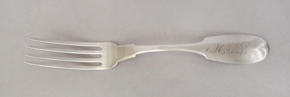 1990.0048.008 Fork, upper surface