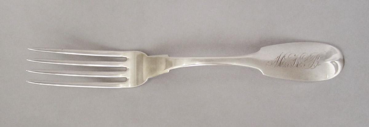 1990.0048.009 Fork, upper surface