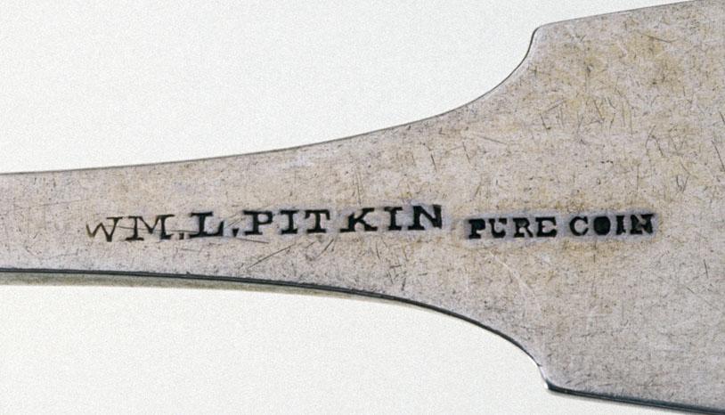 1990.0048.013 Spoon, Tablespoon, detail 1