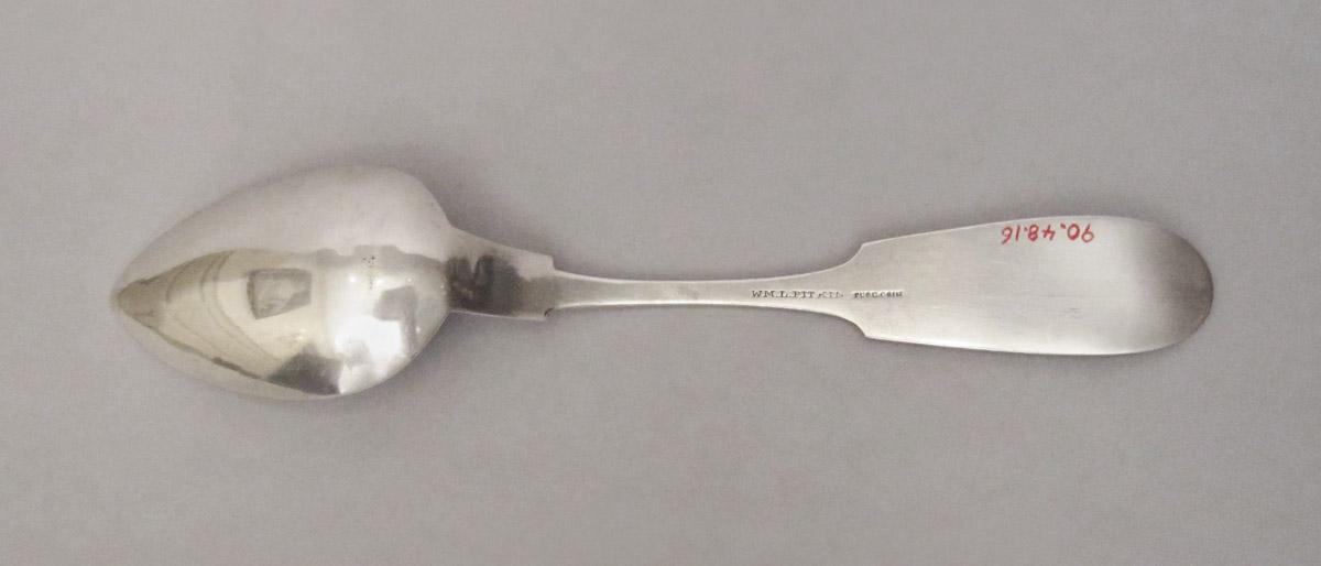 1990.0048.016 Spoon, underside