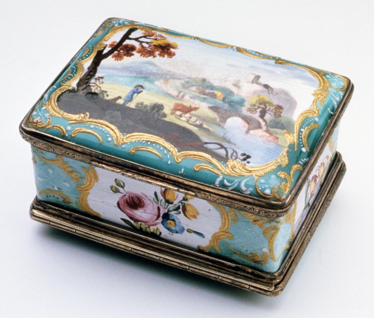 1990.0053 Tobacco Box, View 2