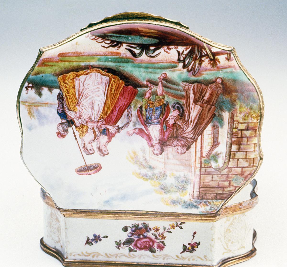 1990.0059 Tobacco Box, View 2